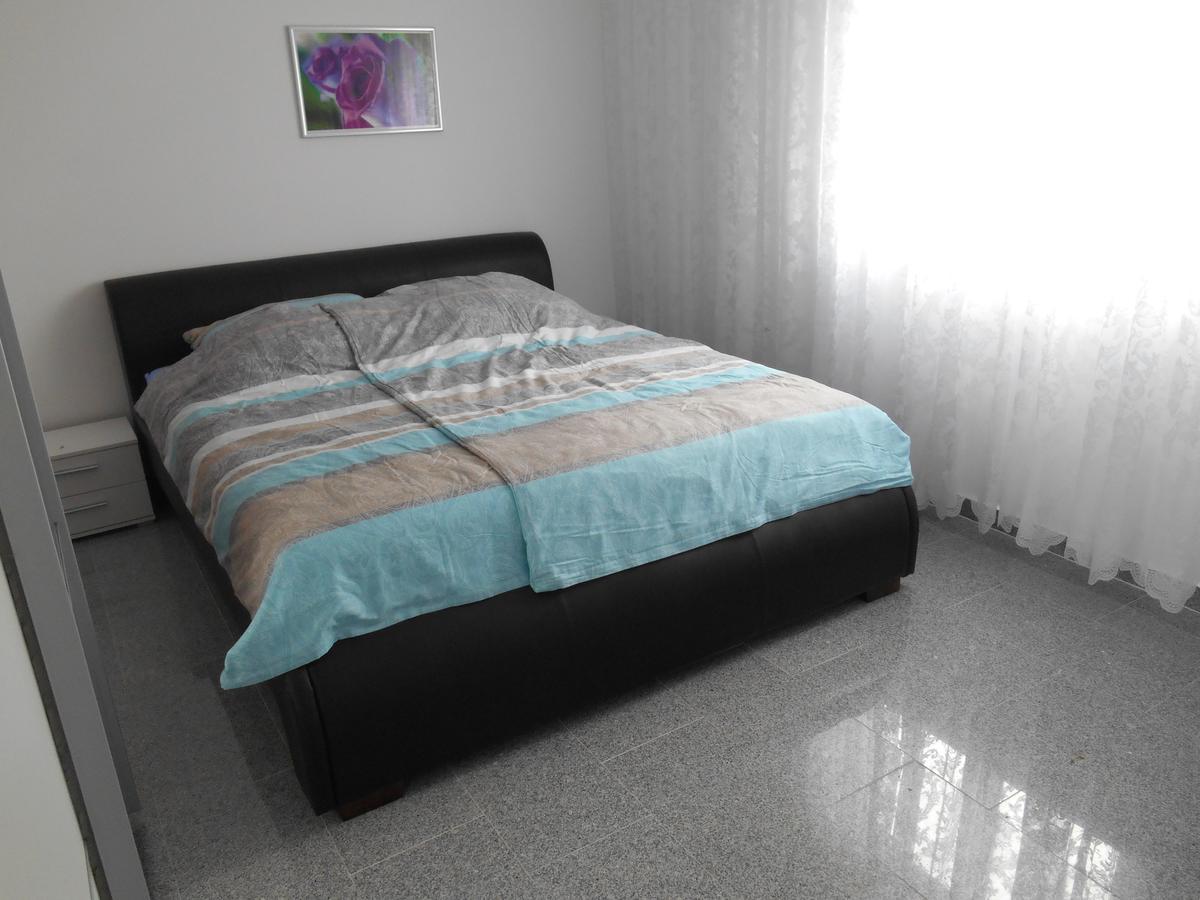 Apartments Diana Шмирка Екстер'єр фото